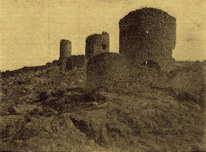 Круглые башни Балаклавекой крепости
